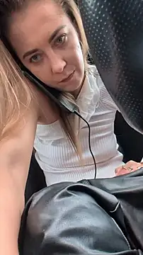 Risky_julia2330: απευθείας συνομιλία ΧΧΧ