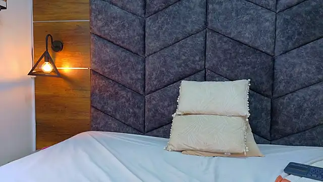 Czat XXX na żywo – AnnieRouse__