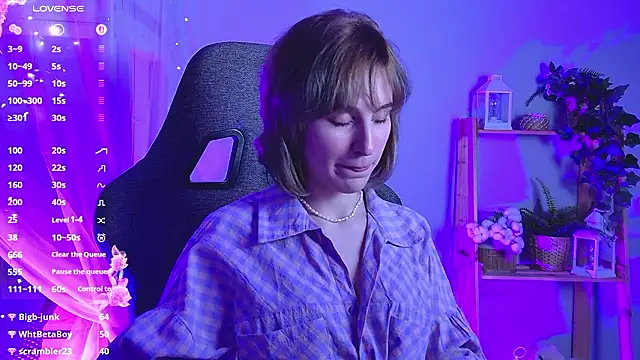 LuxRayi লাইভ XXX চ্যাট