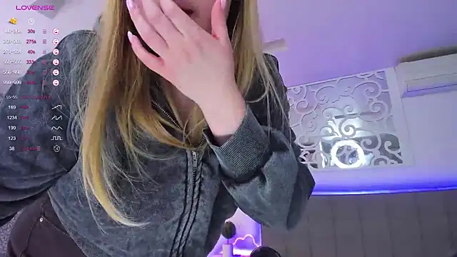 XXX chat uživo modela AshleyJoness