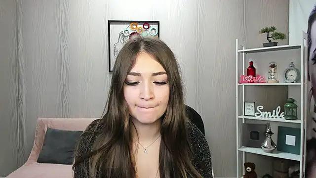 EllaClarke লাইভ XXX চ্যাট