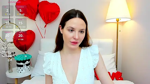 MonaRicci élő XXX-chatje