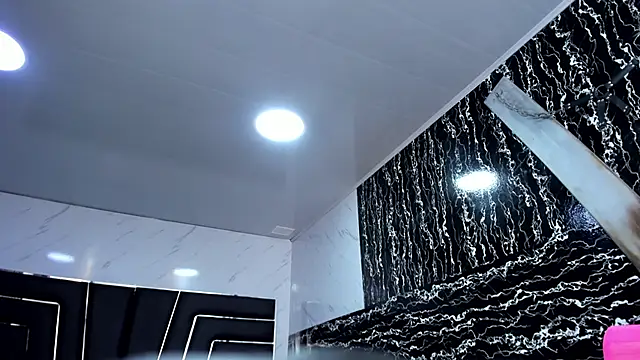 Ladyy_Scarlett élő XXX-chatje