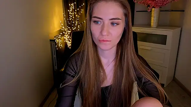 XXX chat uživo modela Alice_Chain