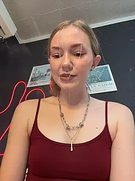 MilaMoone Live XXX-chat