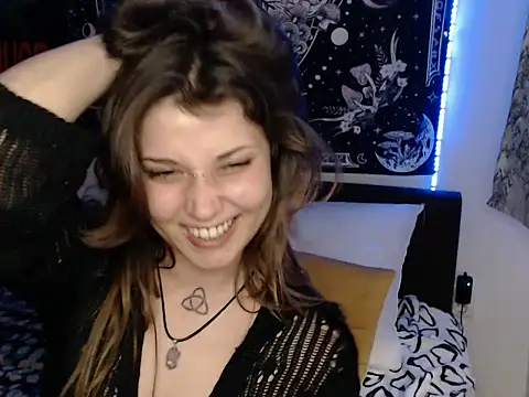 AlienforTwenty: онлайн-секс-чат