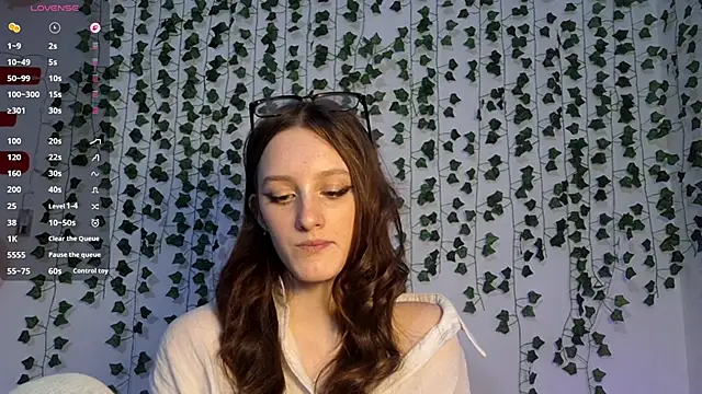 LisaBoddy's Live XXX Chat