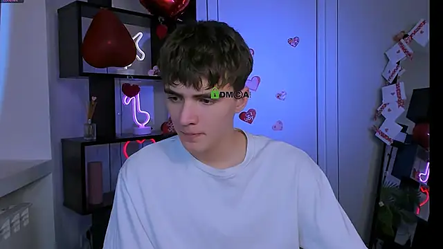 Вебкам-шоу emil_lucky