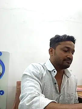 Živý XXX chat RabitheRambo30