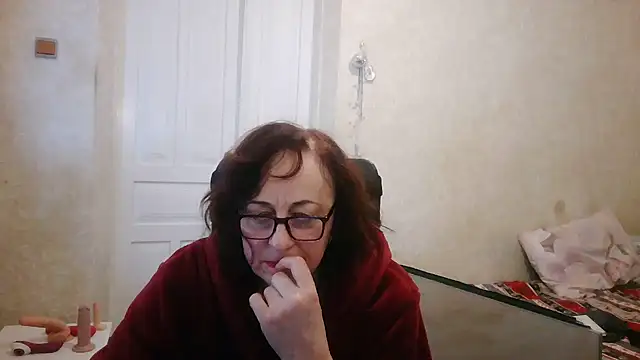 Julia54391: онлайн-секс-чат