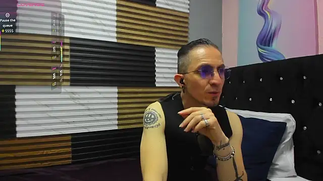 Pokazy przed kamerką – KarloStrom