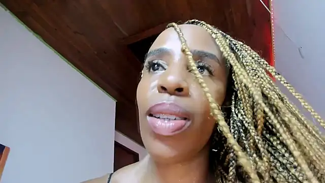 TAYLORR778 Pertunjukan Webcam