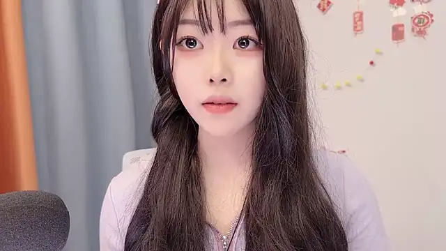 smalldaisy: διαδικτυακό σόου στην κάμερα