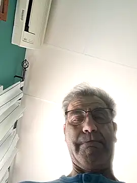 delfi6 Show in webcam