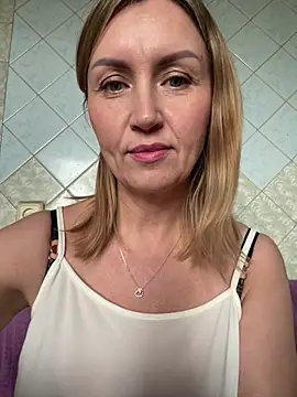 RainyAngel17 webcam show