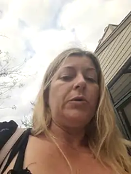 NikkiBlisss' Webcam Show