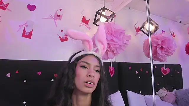 Živý XXX chat Anniie__Evans