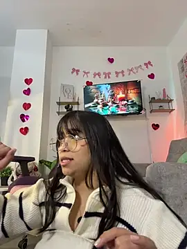 tati_reyess' Live XXX Chat