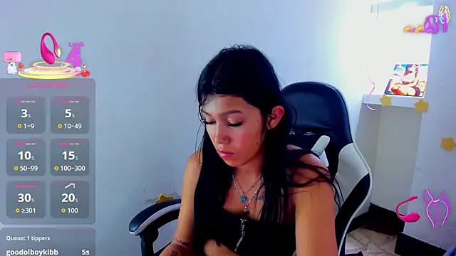 Онлайн чат XXX emily_rosse04