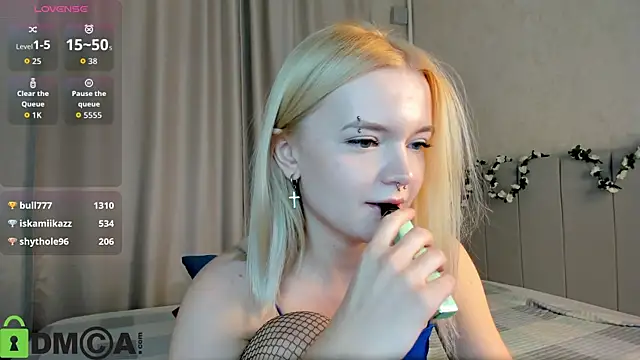 Carrie_Foster Adlı Modelin Web Kamerası Şovu