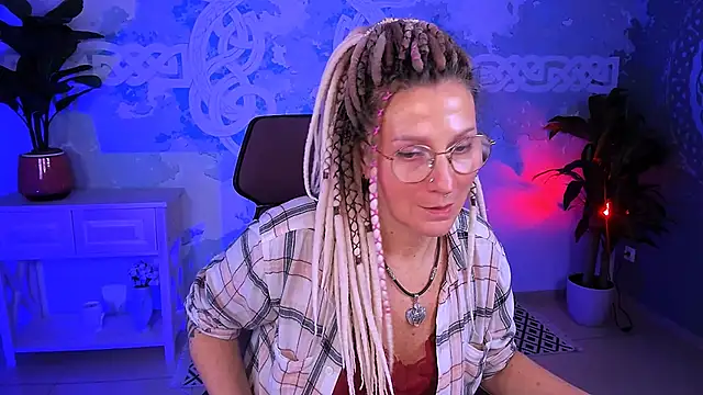 UmaSpace Adlı Modelin Canlı XXX Sohbeti