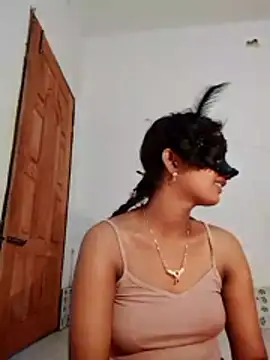 Sweetie_250: διαδικτυακό σόου στην κάμερα