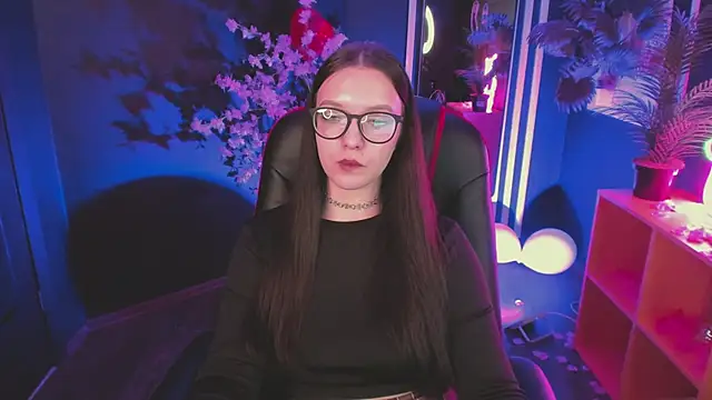 دردشة Emily_tender الجنسية المباشرة