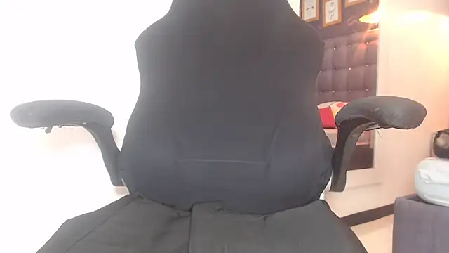 JackyHotBlack Adlı Modelin Canlı XXX Sohbeti