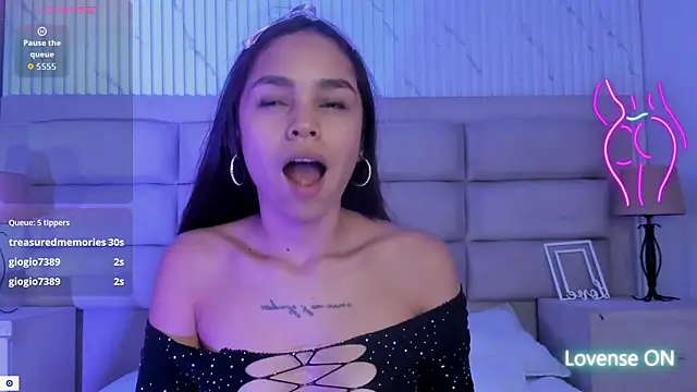 CarolineFyre Chat XXX live