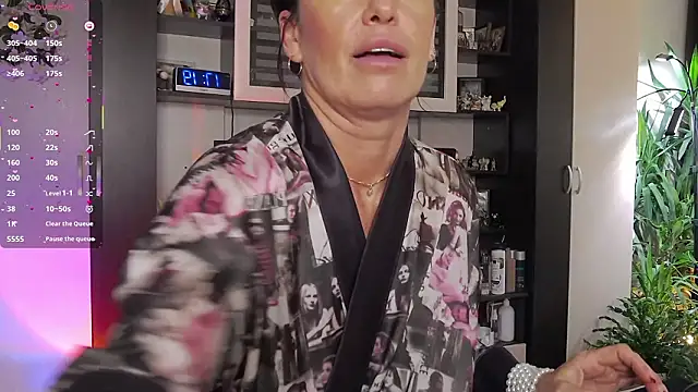 دردشة SheilaRyan الجنسية المباشرة