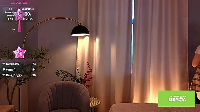 XXX chat uživo modela TomieFern_