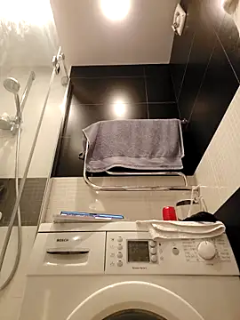 Chatroom XXX en direct de Happy_Gym_Year