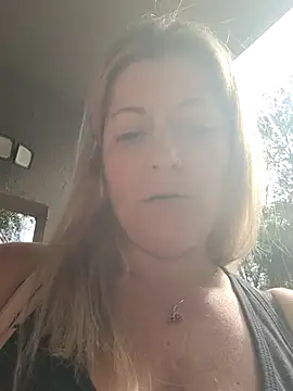 NikkiBlisss Show in webcam