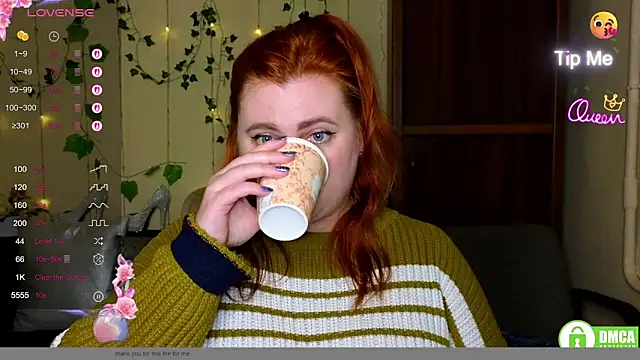 Alicia_love00 élő XXX-chatje