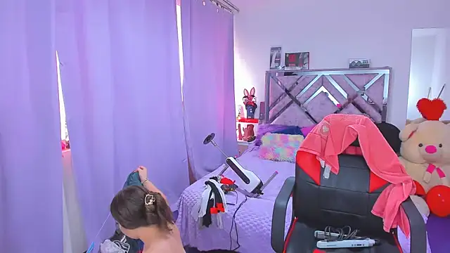 Luna_Analya élő XXX-chatje