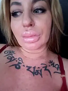 Pokazy przed kamerką – MiaMooly