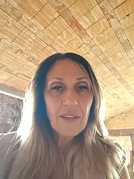 Show modela JasmineNoir2 na web-kameri