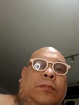 coralu2215 – webcam-show