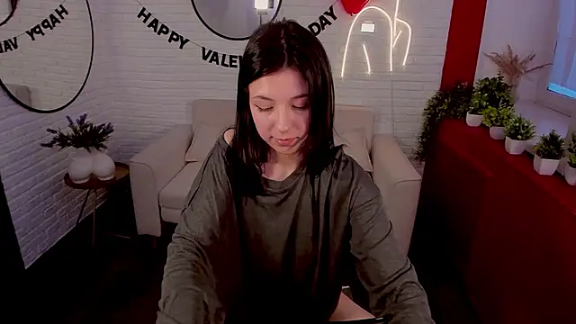 Azaliya_Haze: онлайн-секс-чат