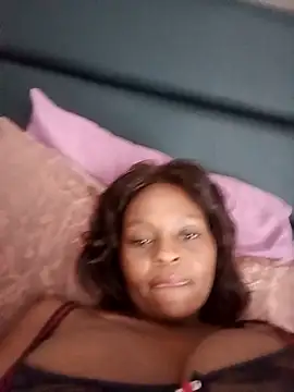 Chat +18 de Kwanzoo ao vivo