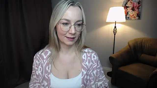 Chat XXX Live Ava_Elior