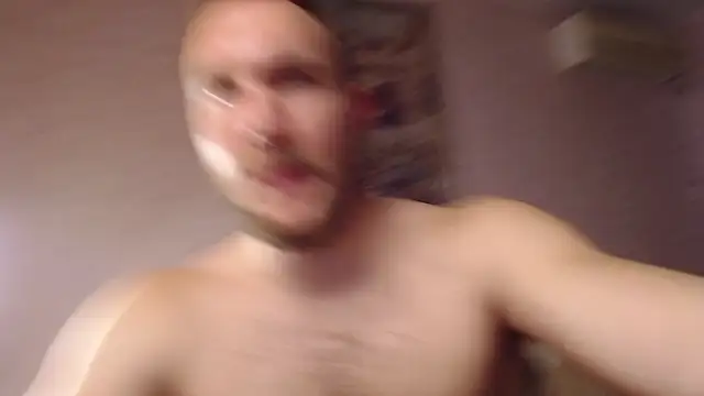 Show modela Toress1 na web-kameri