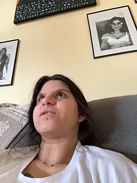 XXX chat uživo modela Brutecia2002