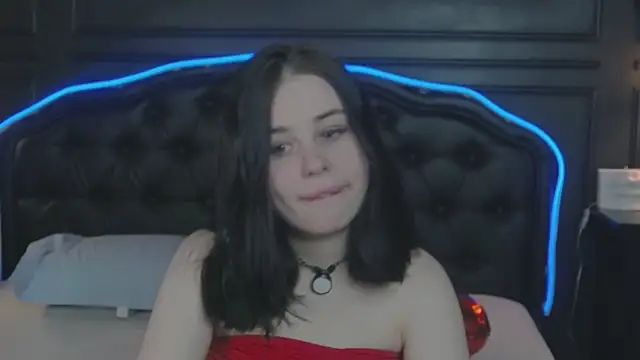 XXX chat uživo modela AliceLune