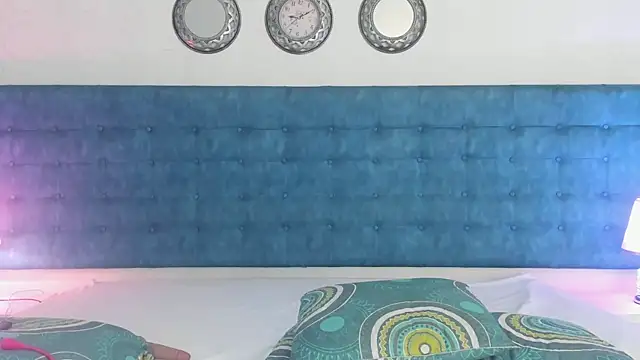 LexiCriimson Adlı Modelin Canlı XXX Sohbeti