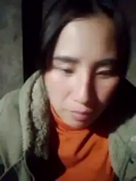 XXX chat uživo modela Emily-yy