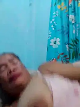 sexylizzy4u: διαδικτυακό σόου στην κάμερα