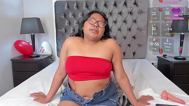 Chat XXX ao vivo de Kiri_Black_