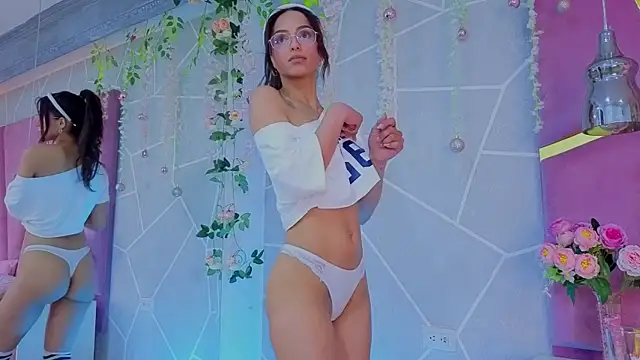 EmmyCortez 现场XXX聊天