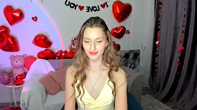 NaturalBeaty Live XXX Chat